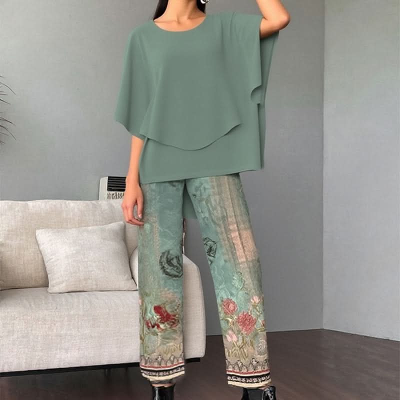 đ„ Ensemble pantalon imprimĂ© et top Ă col ras du cou