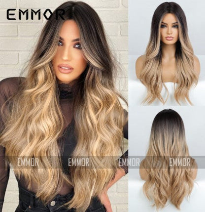 Magnifique perruque aux cheveux longs et bouclés